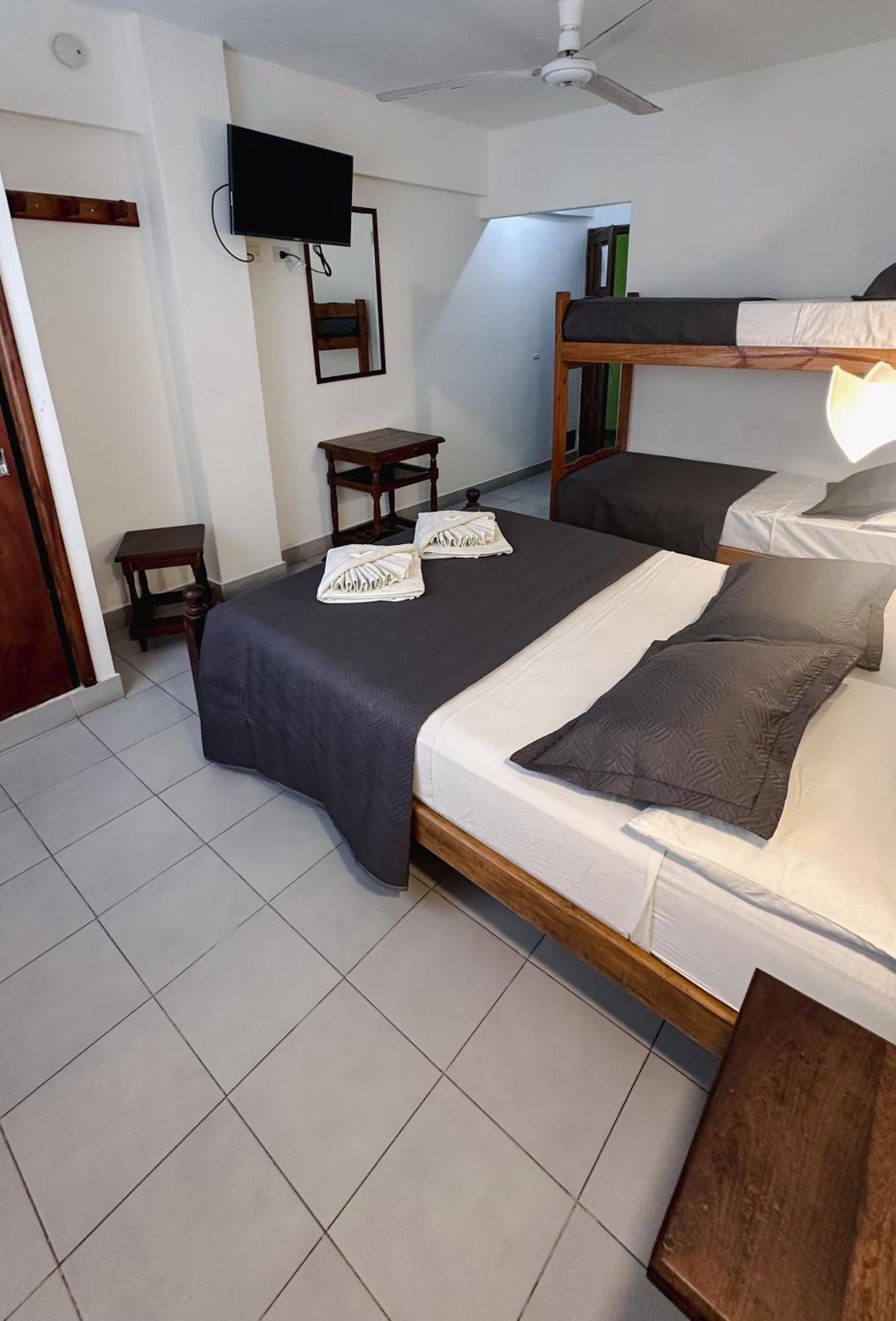 סן ברנרדו Hotel Garay מראה חיצוני תמונה